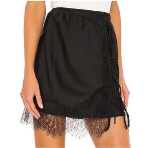 Free People - All Tied Up Half Slip Skirt in Black - Size Large